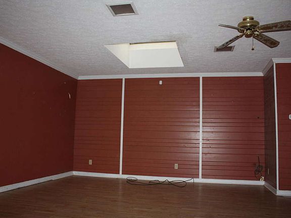 3rd image of 74 Bee Cir