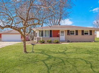 W183N9001 Princeway Dr, Menomonee Falls, WI 53051