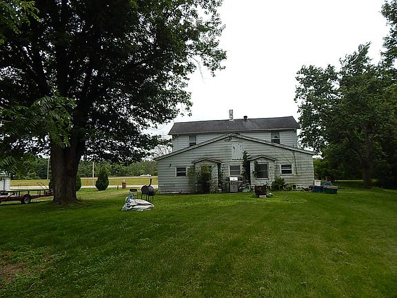 3rd image of 42 10th St