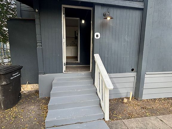 2nd image of 2106 Saunders Ave #B