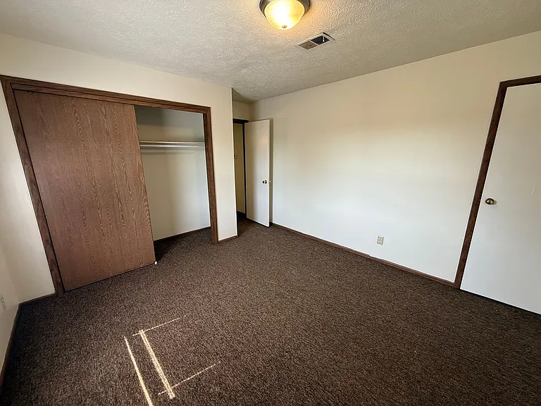 3743 N 250 W — Photo 7