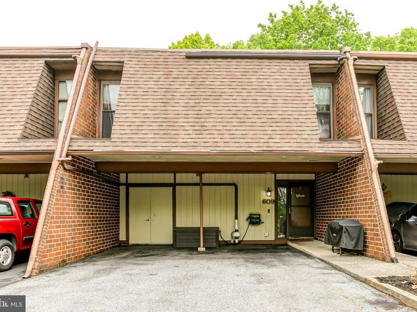 609 Cedar Ridge Ln, Mechanicsburg, PA 17055