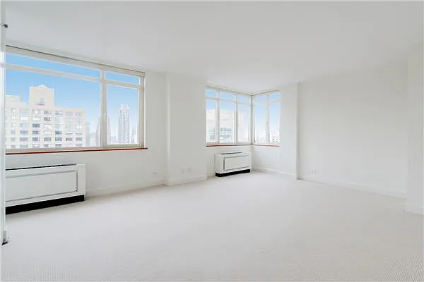 Rented by (Legacy) Elegran | media 12