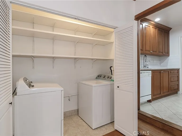 6313 Bluebell Ave — Photo 13