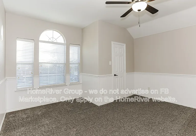705 Champlain Ct — Photo 13