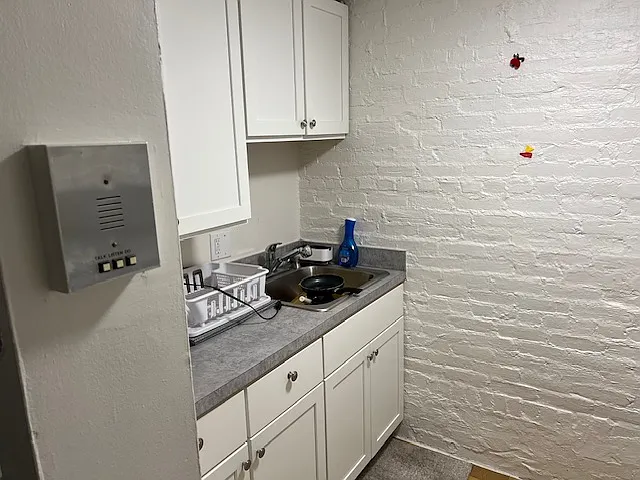 Building Photo - 886 Huntington Ave #8