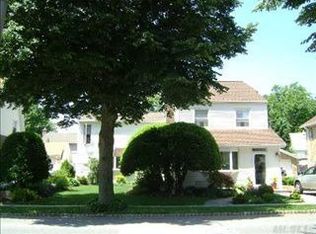 3368 169th St, Flushing, NY 11358
