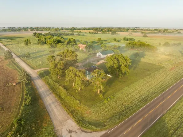 27940 Indianapolis Rd, Wellsville, KS 66092