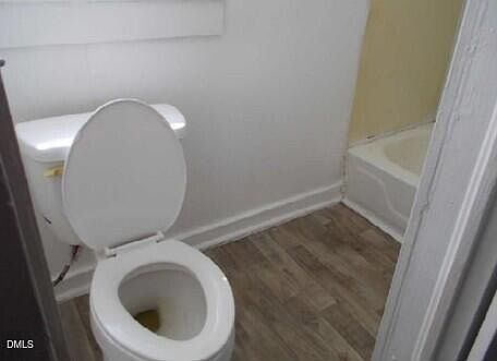 5th image of 211 S Bank St