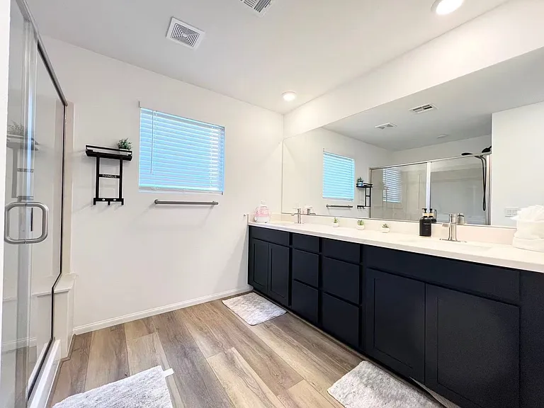 5888 Becklow Gardens Ave — Photo 20