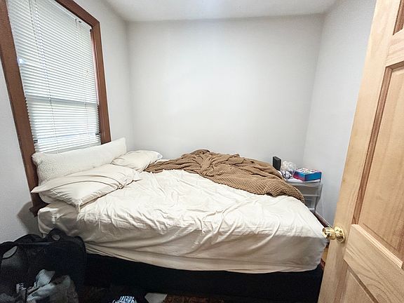 5th image of 1568 Tremont St #1R