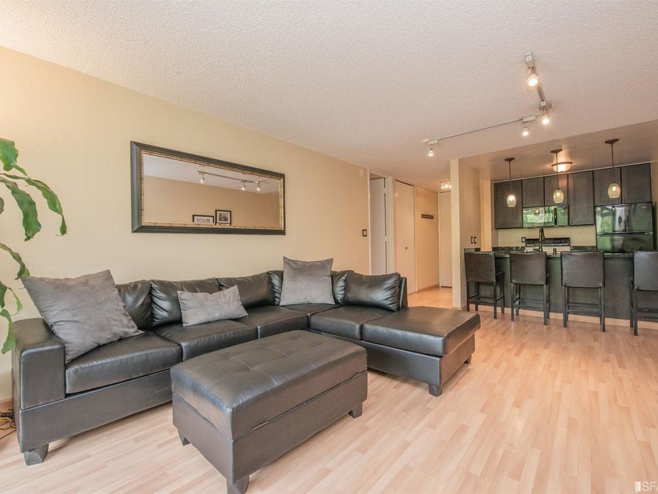 1st image of 2304 Shelter Creek Ln