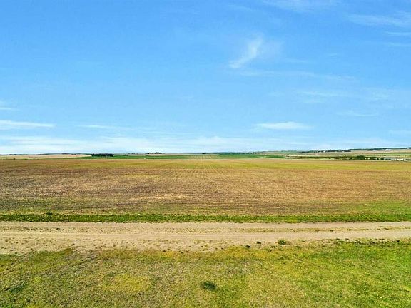 3rd image of 4618 58th Ave