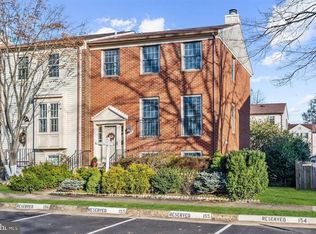 2779 Grovemore Ln, Vienna, VA 22180