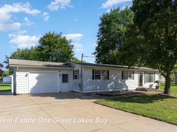 3311 Jefferson St, Carrollton, MI 48724