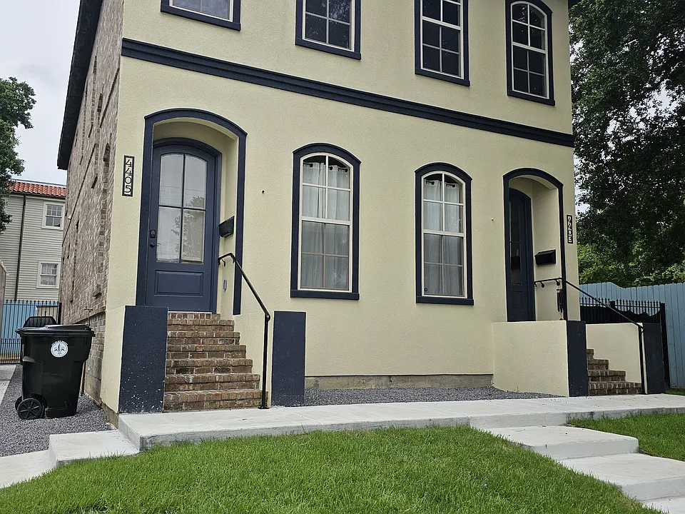 4403 Fontainebleau Dr