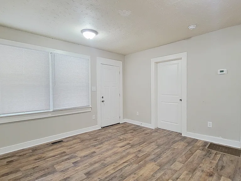 419 Pine St — Photo 7
