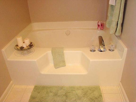 Master bath 2