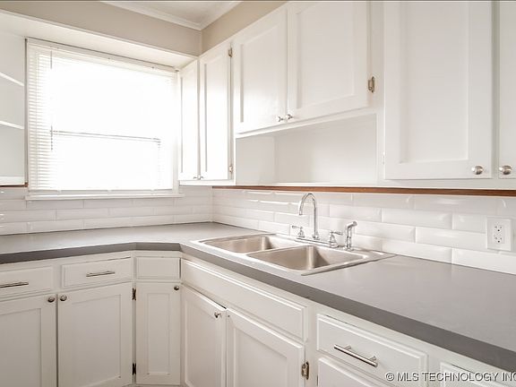 2nd image of 439 S 66th Ave E