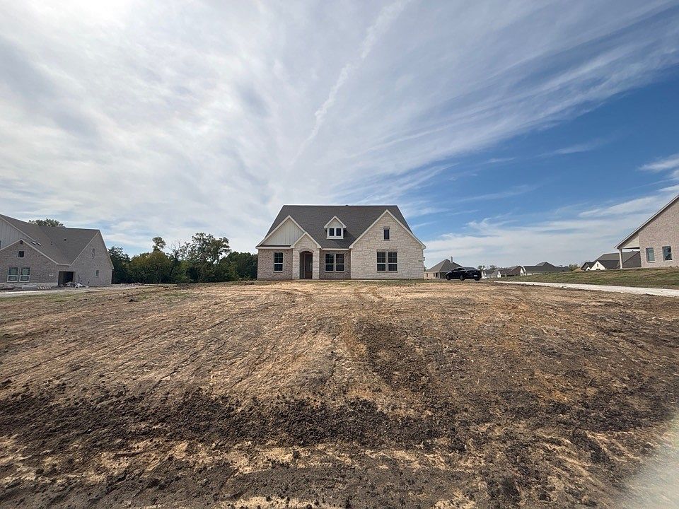 1st image of 703 Deer Dale Ct