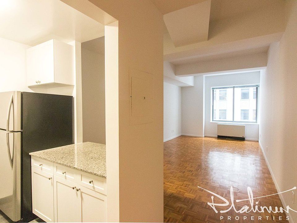 1st image of 45 Wall St APT 503