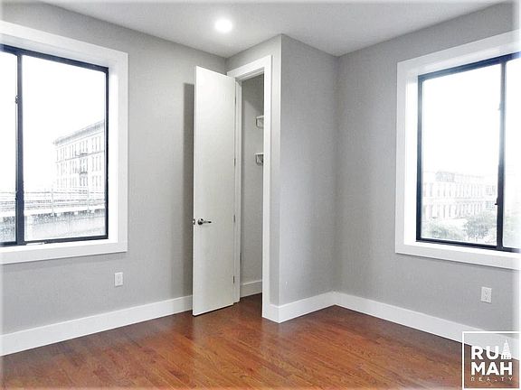 4th image of 229 Wilson Ave #2B