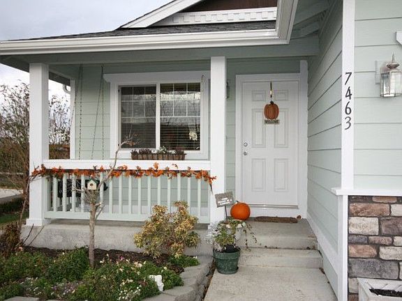 Welcome Home! Covered front porch and entry.