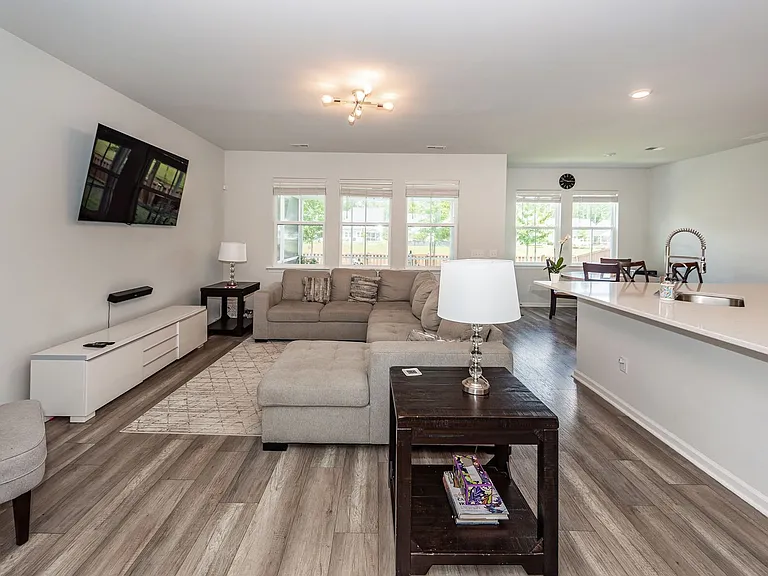 116 Slater Lake Ln — Photo 10