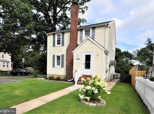 8325 Beryl Rd, Parkville, MD 21234