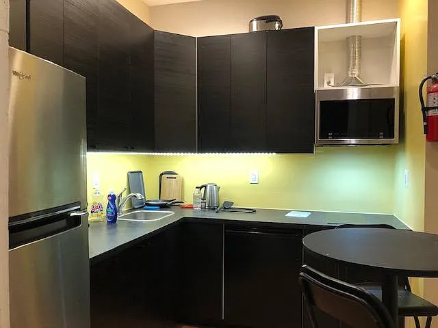 1353 Irving St NW #7 — Photo 9