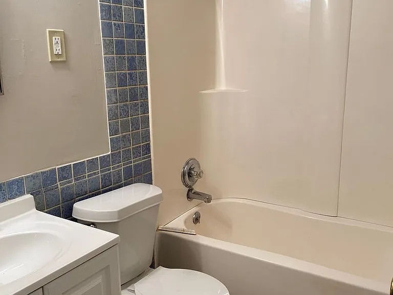 7510 Rockingham Dr — Photo 6