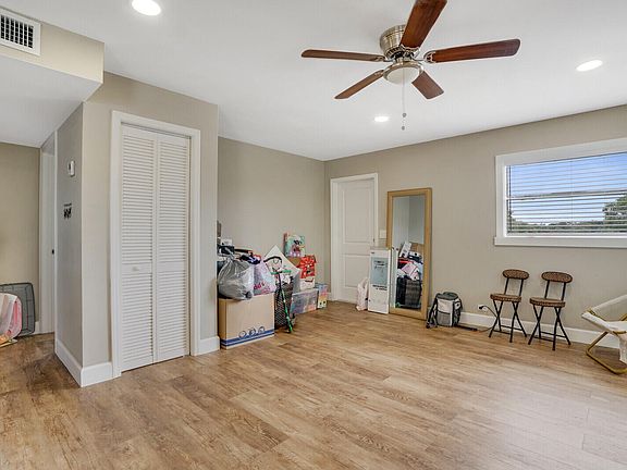 3rd image of 1225 W 10th Street