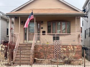 646 W 43rd Pl, Chicago, IL 60609