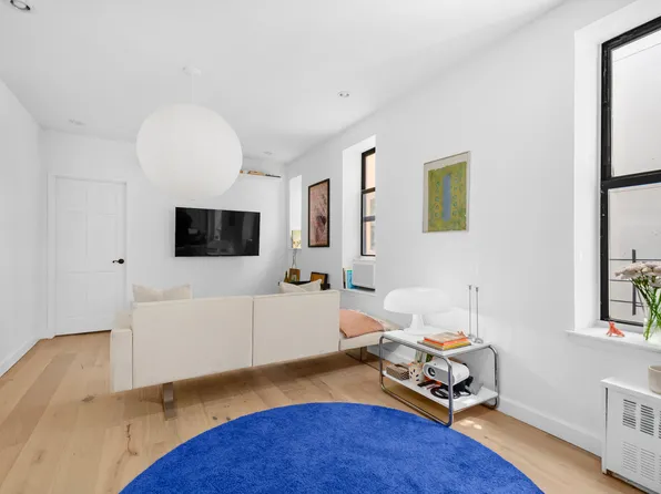 101 Linden Street 2D image 1 of 8