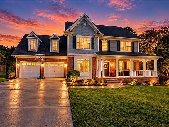 3rd image of 74 Colonial Cir NW