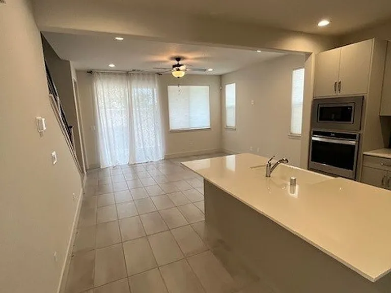 4537 S Ernest St — Photo 7