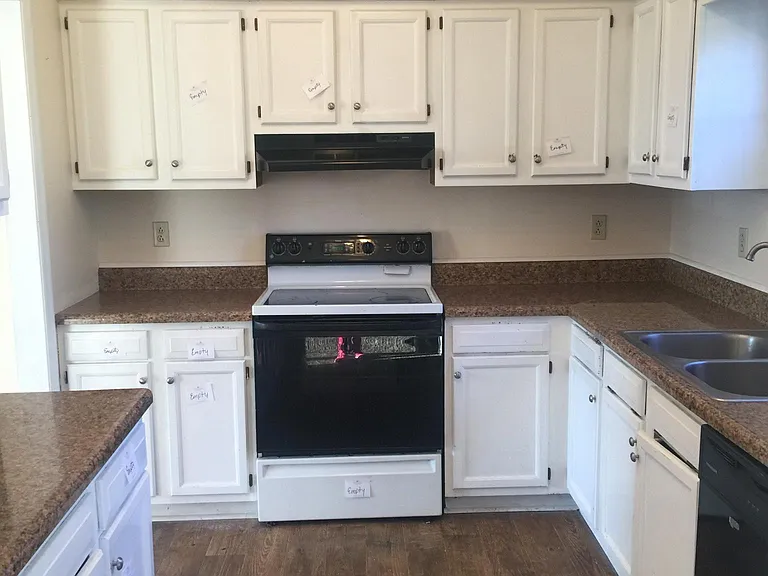602 Blackburn Dr — Photo 5