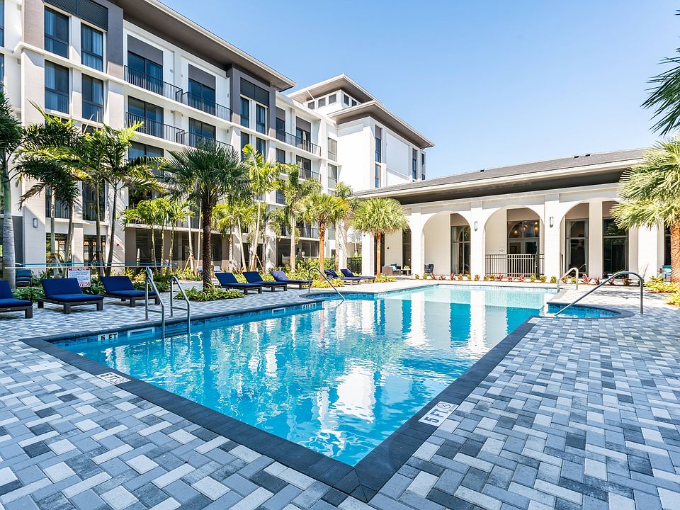 Resort Style Pool