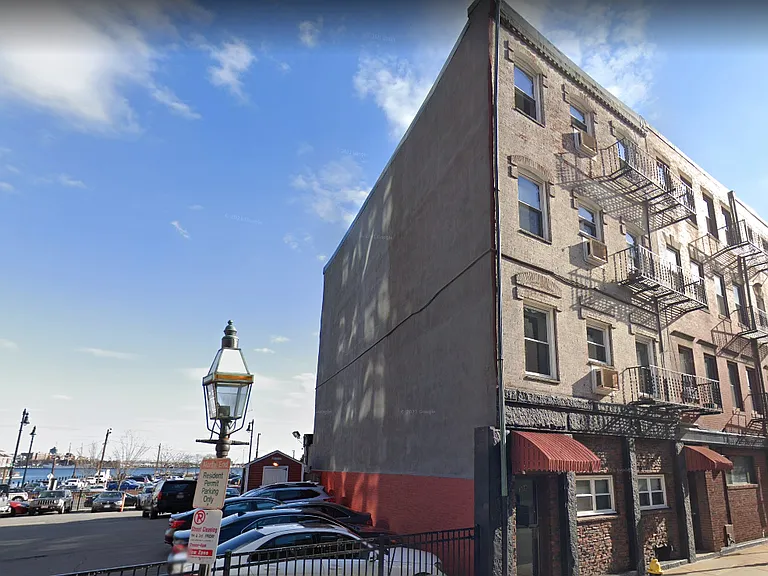307-309 North St — Photo 13