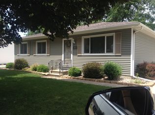 345 Stevens St, Jesup, IA 50648