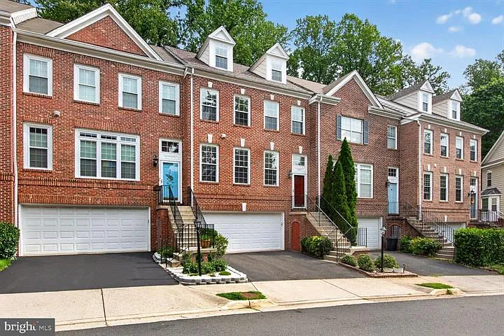 3 bed, 2513 sqft, $3,500 — Photo 2