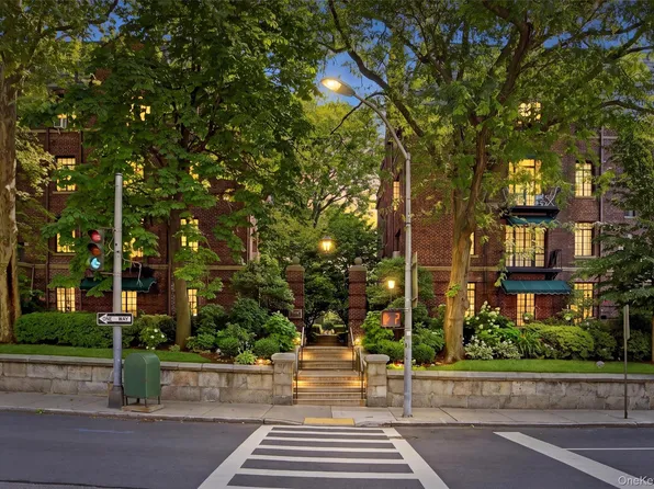 20 N Broadway #A304, White Plains, NY 10601