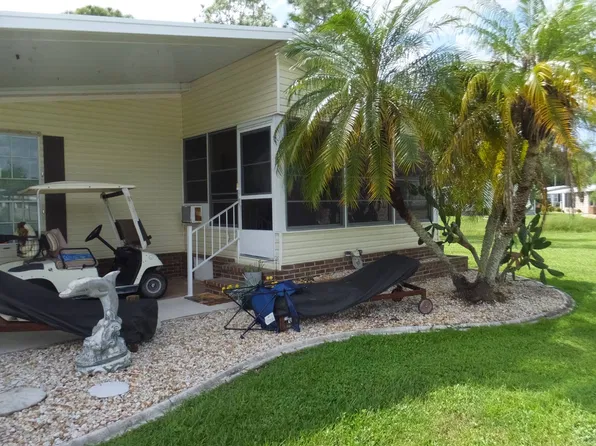 2810 Cloister St #336, North Fort Myers, FL 33917