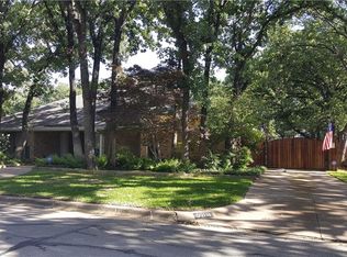 2116 Riverforest Dr, Arlington, TX 76017