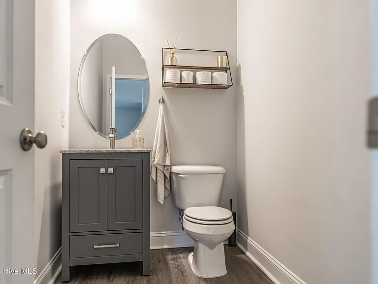 104 Sierra Dr — Photo 15