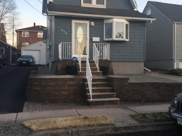 520 Prospect Pl, Lyndhurst, NJ 07071