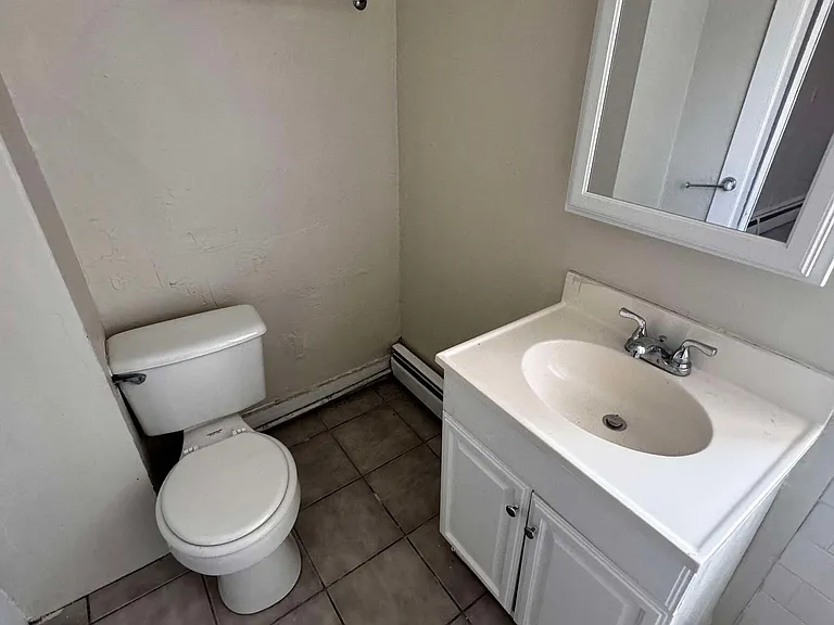 179.5 Harvard St #3-5 — Photo 6