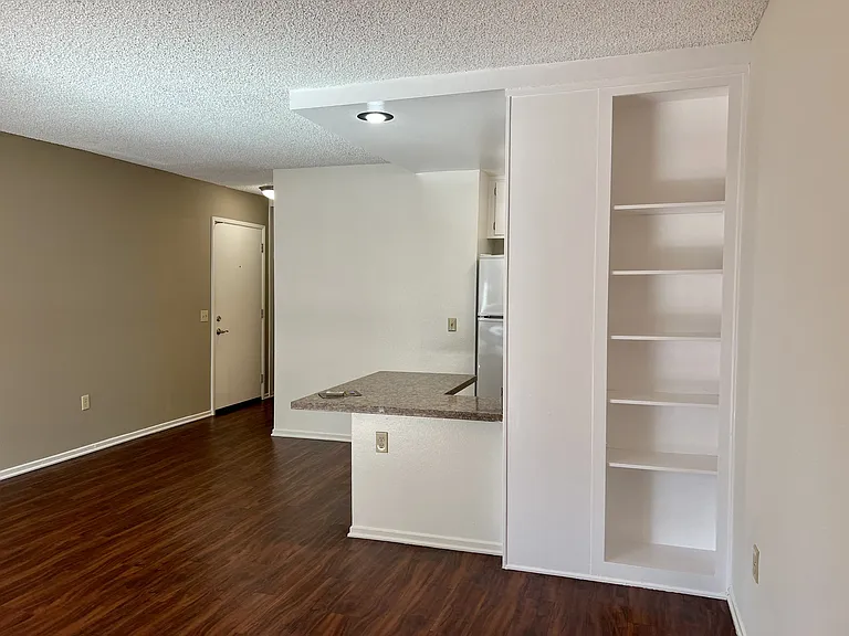 Concord Square Apartments — Photo 23