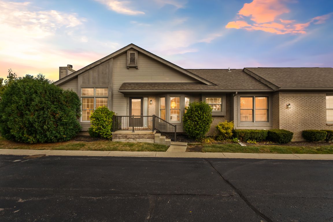 next background image