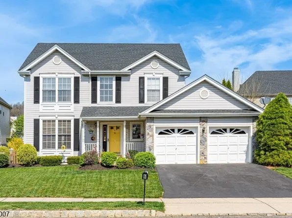 6 Kyle Dr, Lopatcong Twp., NJ 08865